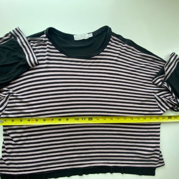 Adidas by Stella McCartney Yoga Striped Tee Top Size Medium - Picture 8 of 10